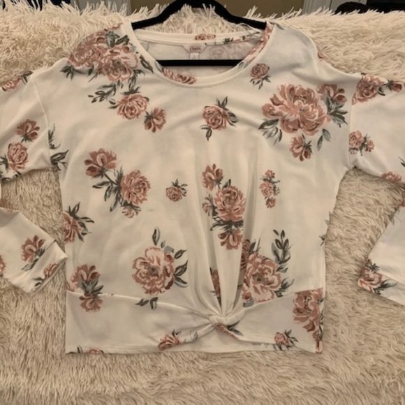 Candie's Tops - Sweatshirt Floral